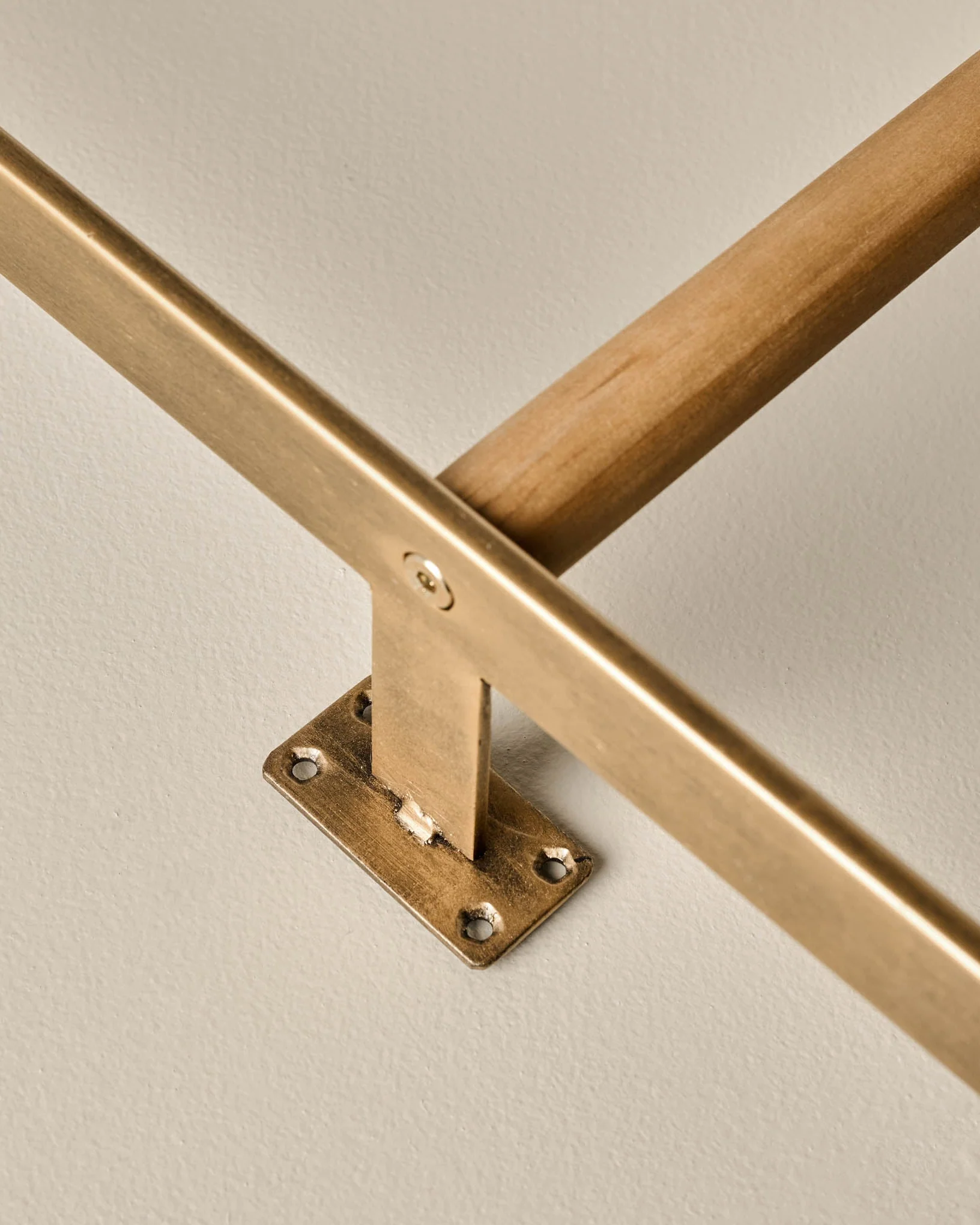 Antique Brass Carmen Wall Ladder - Image 5