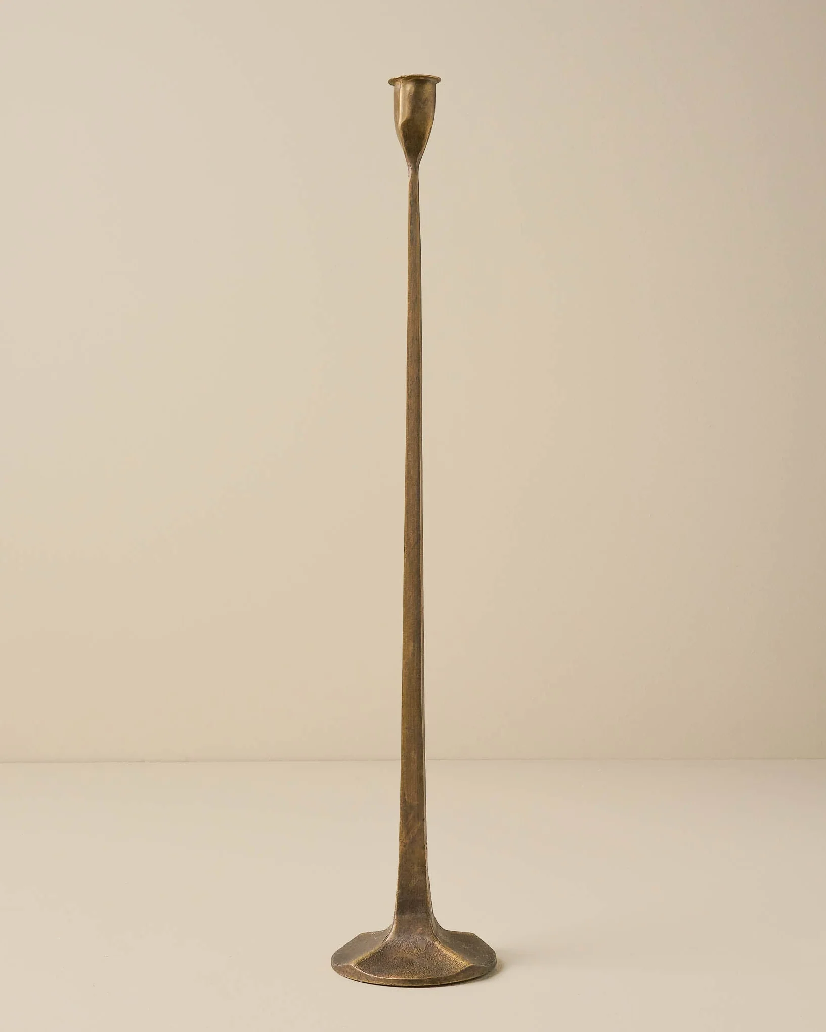 Antique Brass Gatecrest - Image 3