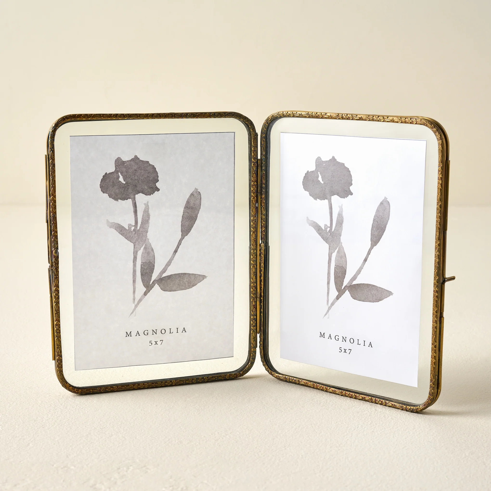 Antiqued Brass Double Photo Frame - Image 2