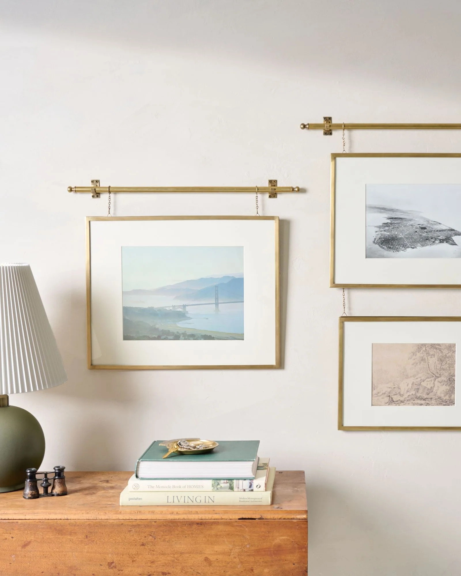 Colleen Brass Rail Picture Frame - Image 3