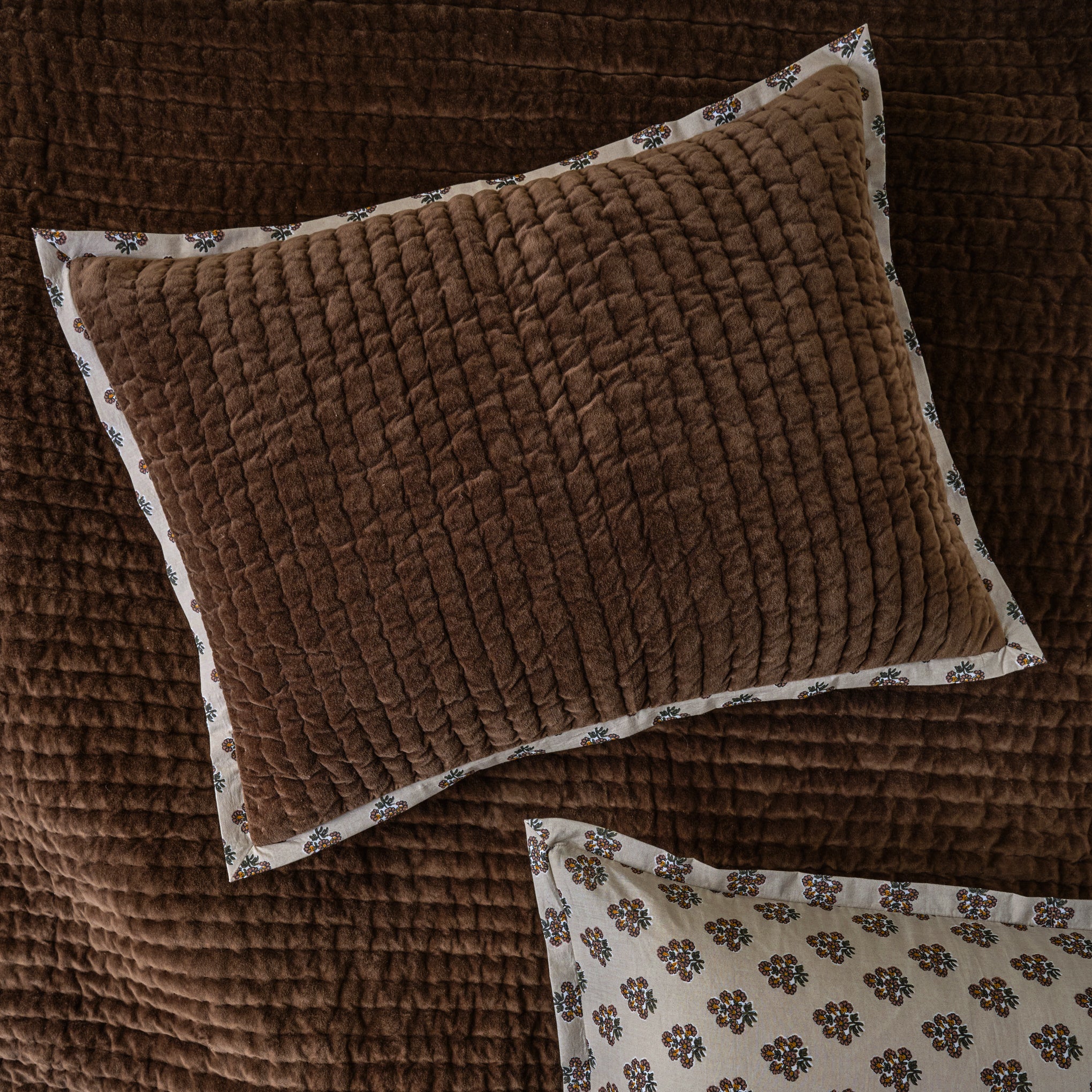 Cedar Audrey Velvet Block Print Quilt + Sham Set (King) - Image 3