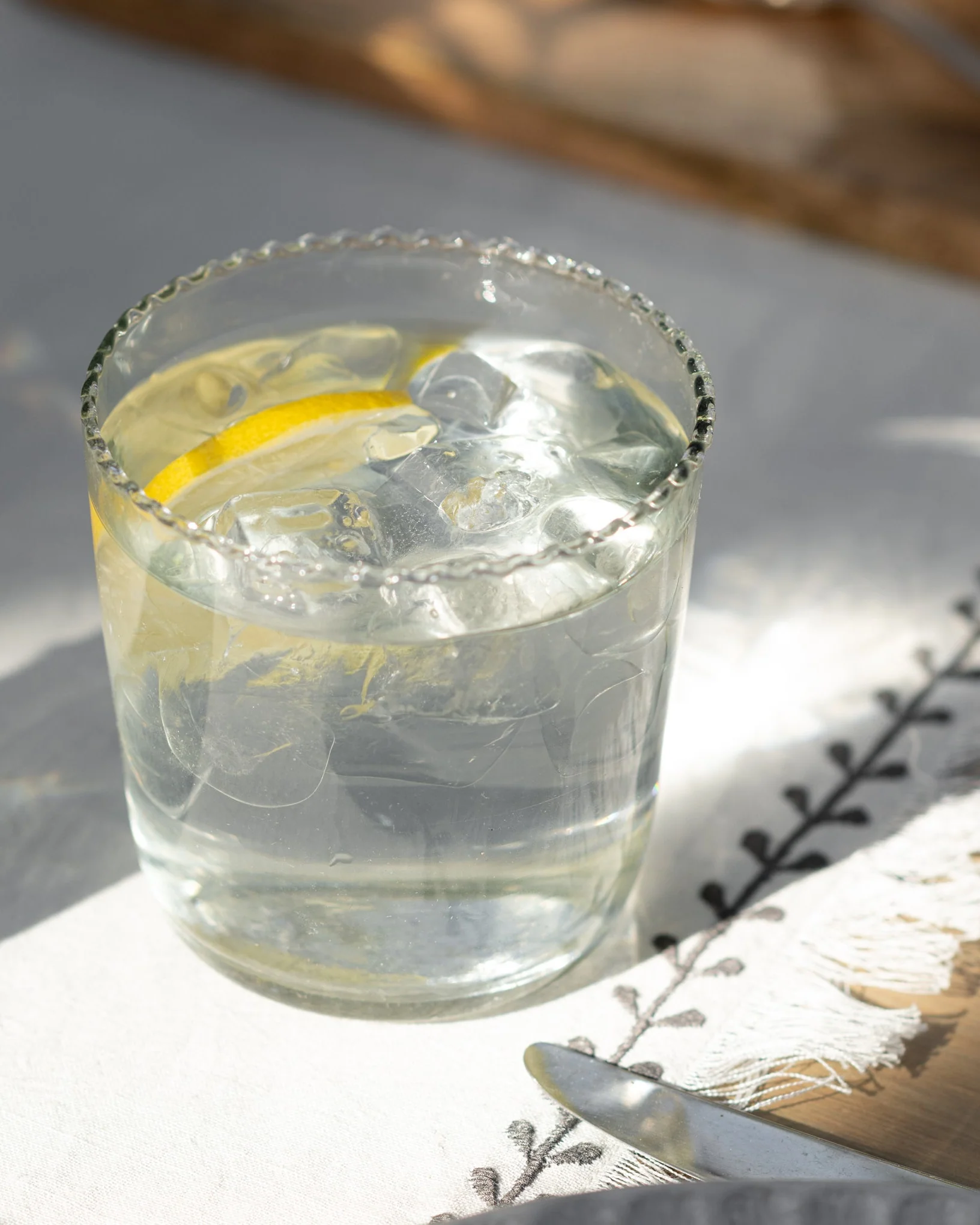 Elizabeth Bottle Cut Glass Tumbler - Image 8