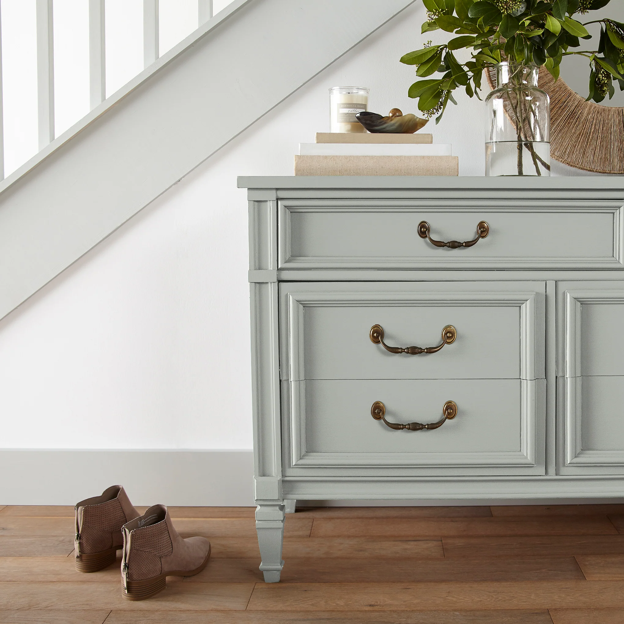 Emmie’s Room - Trim, Door + Cabinetry Paint - Image 4