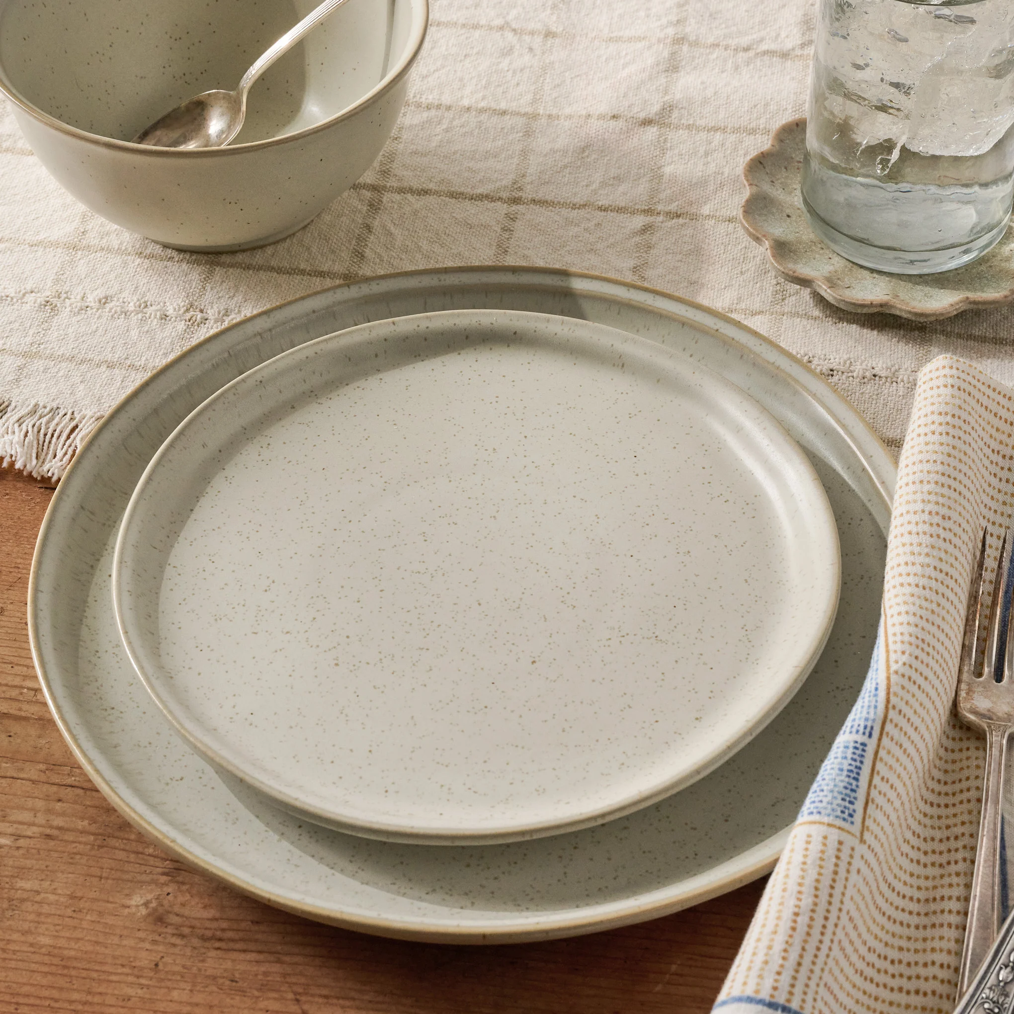 French Grey 3-Piece Place Setting - Image 3
