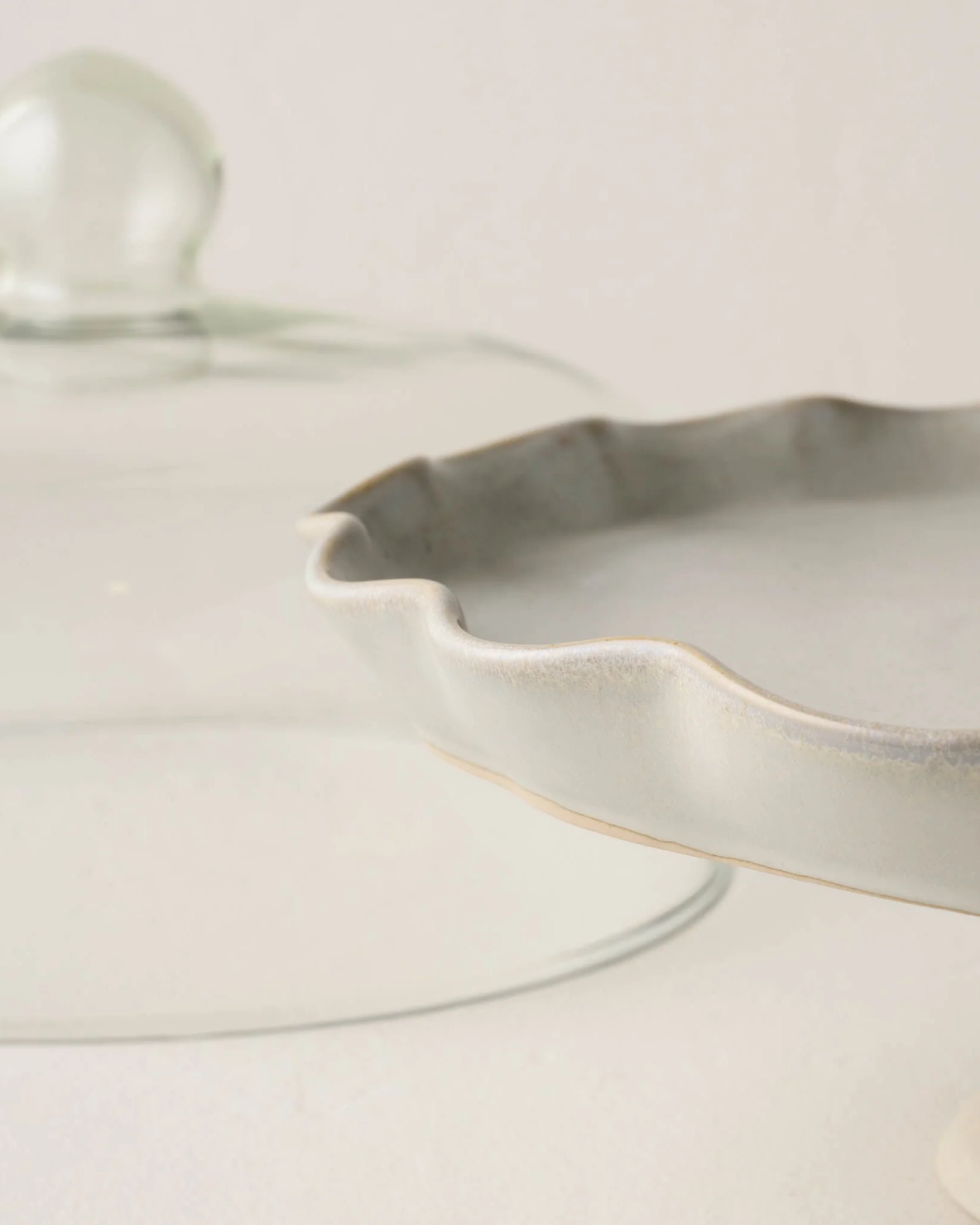 French Grey Ruffle Cake Stand with Dome - Image 3