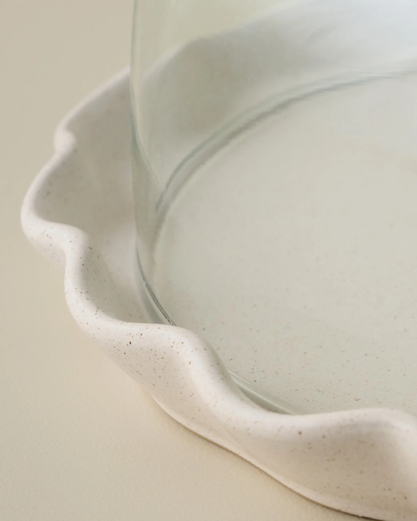 French White Ruffle Cake Plate + Dome - Image 3