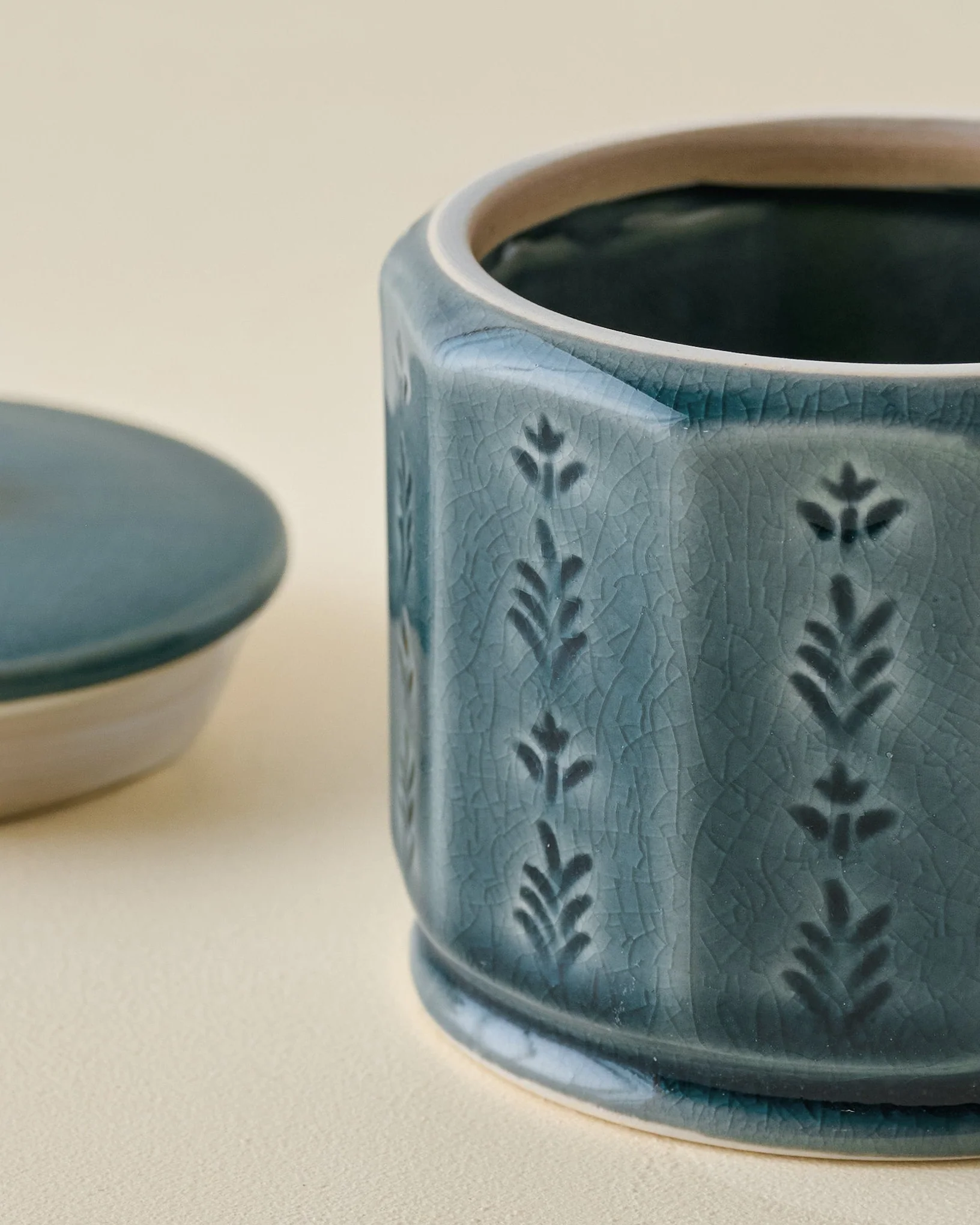 Harper Ceramic Floral Canister - Image 4