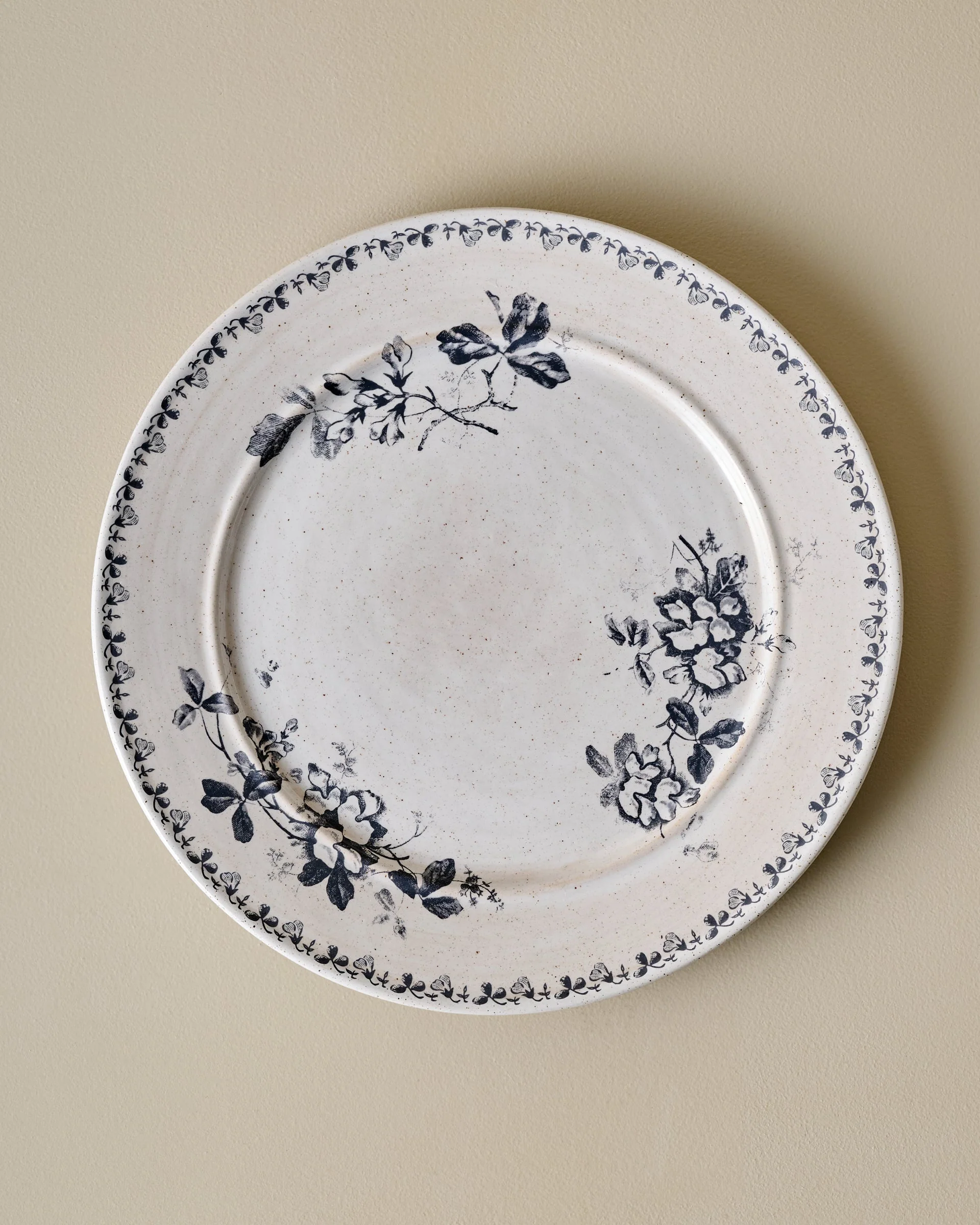 Heirloom Garden Navy Floral Plate - Image 2