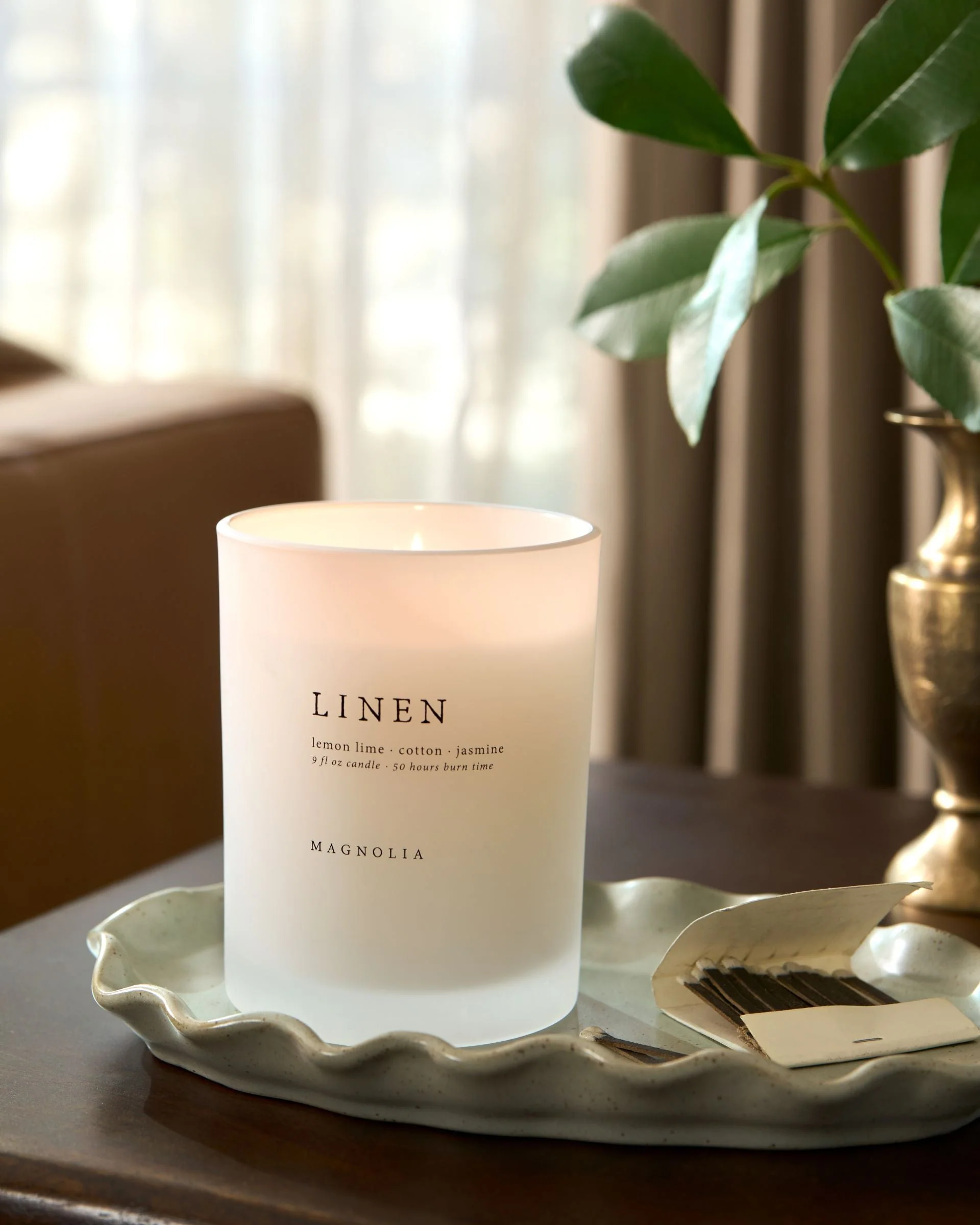 Magnolia Linen Candle - Image 3