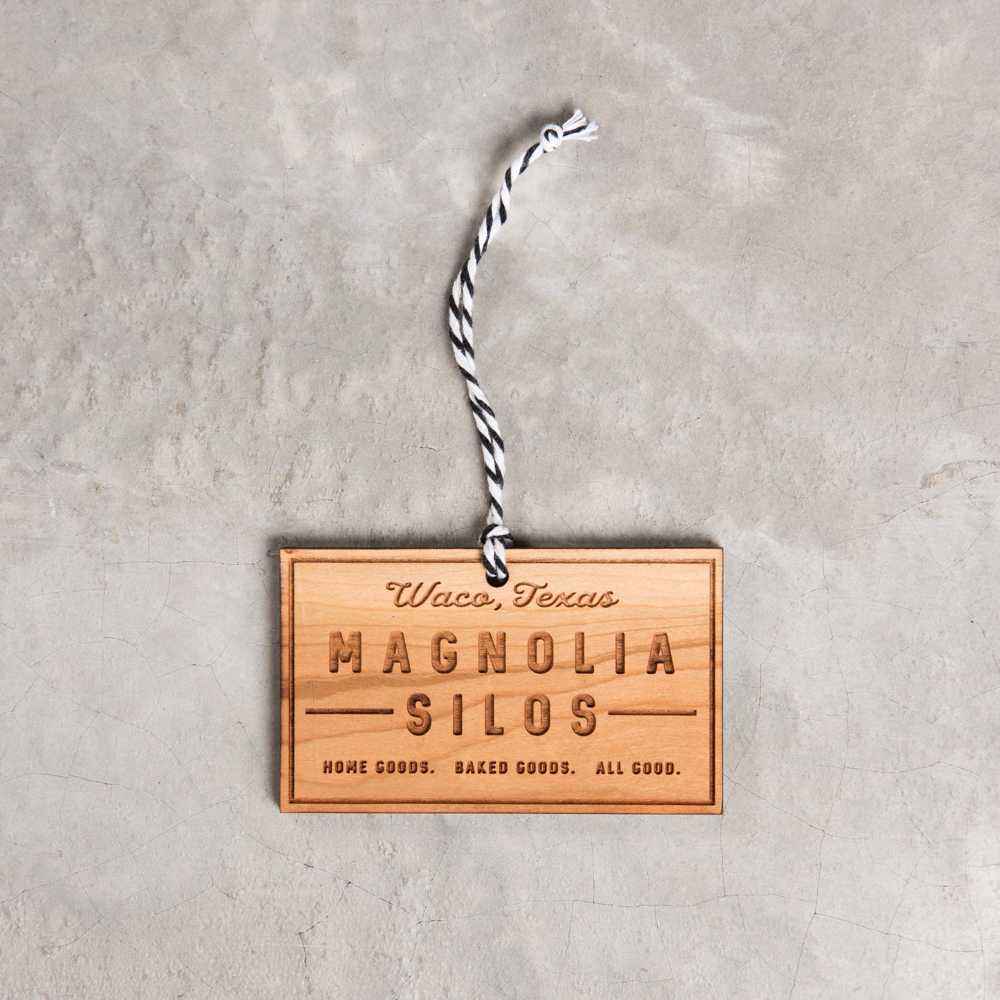 Magnolia Mural Ornament - Image 2
