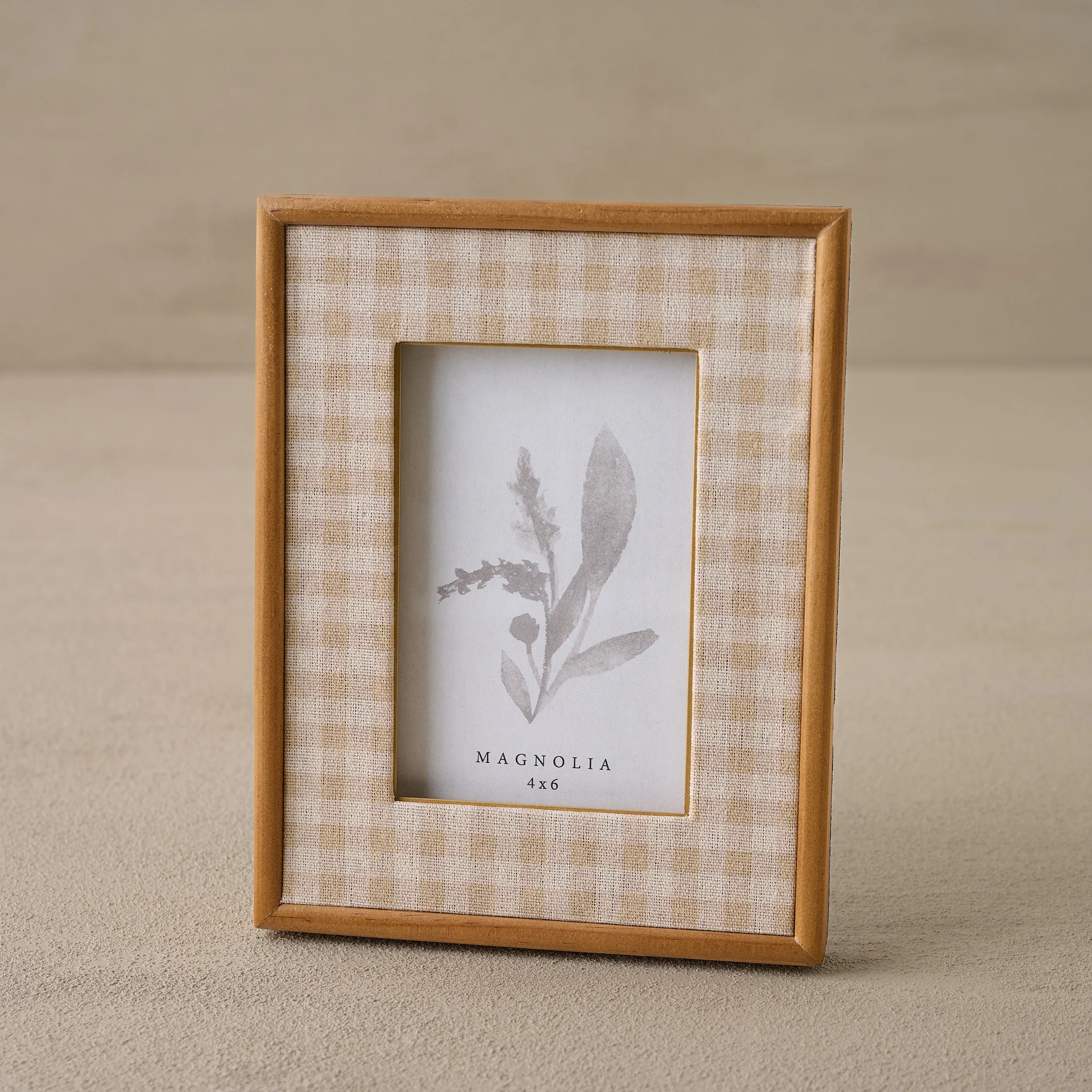 Maren Gingham Photo Frame - Image 2