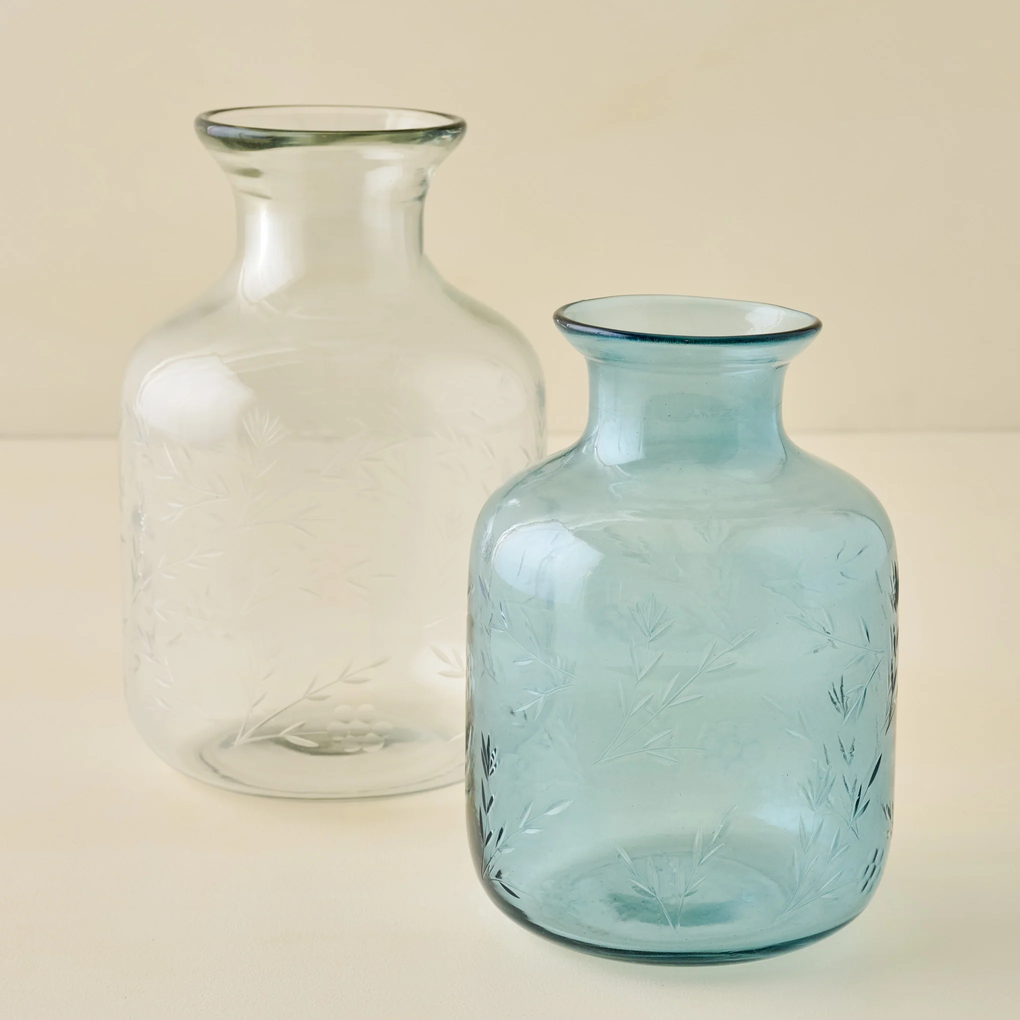 Nora Floral Etched Glass Vase - Image 3