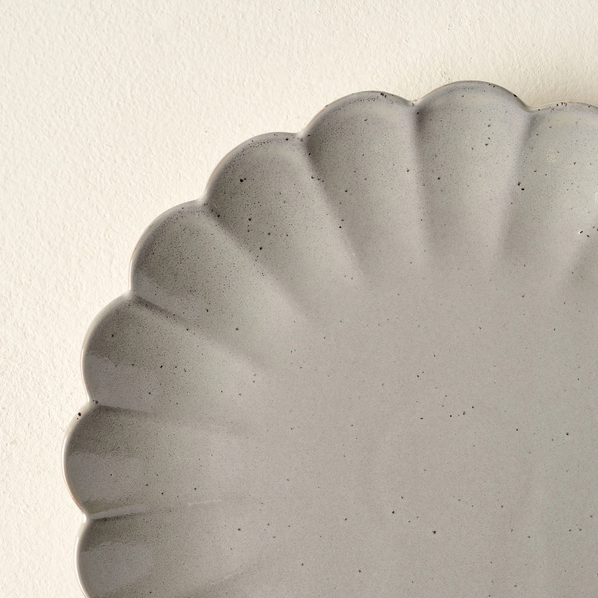 Grey Scalloped Plate - Image 3