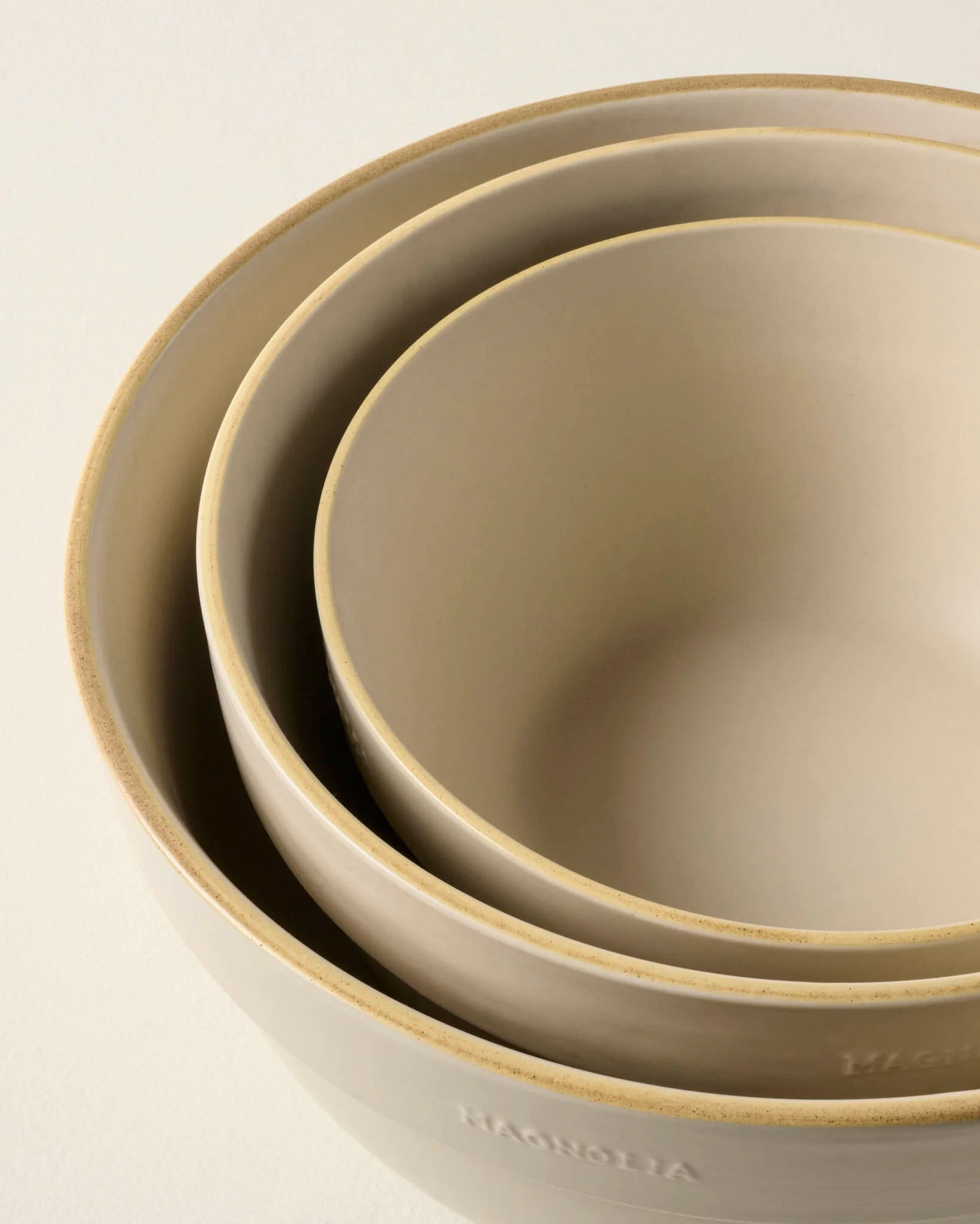 Set of Vintage-Inspired Mixing Bowls - Image 4
