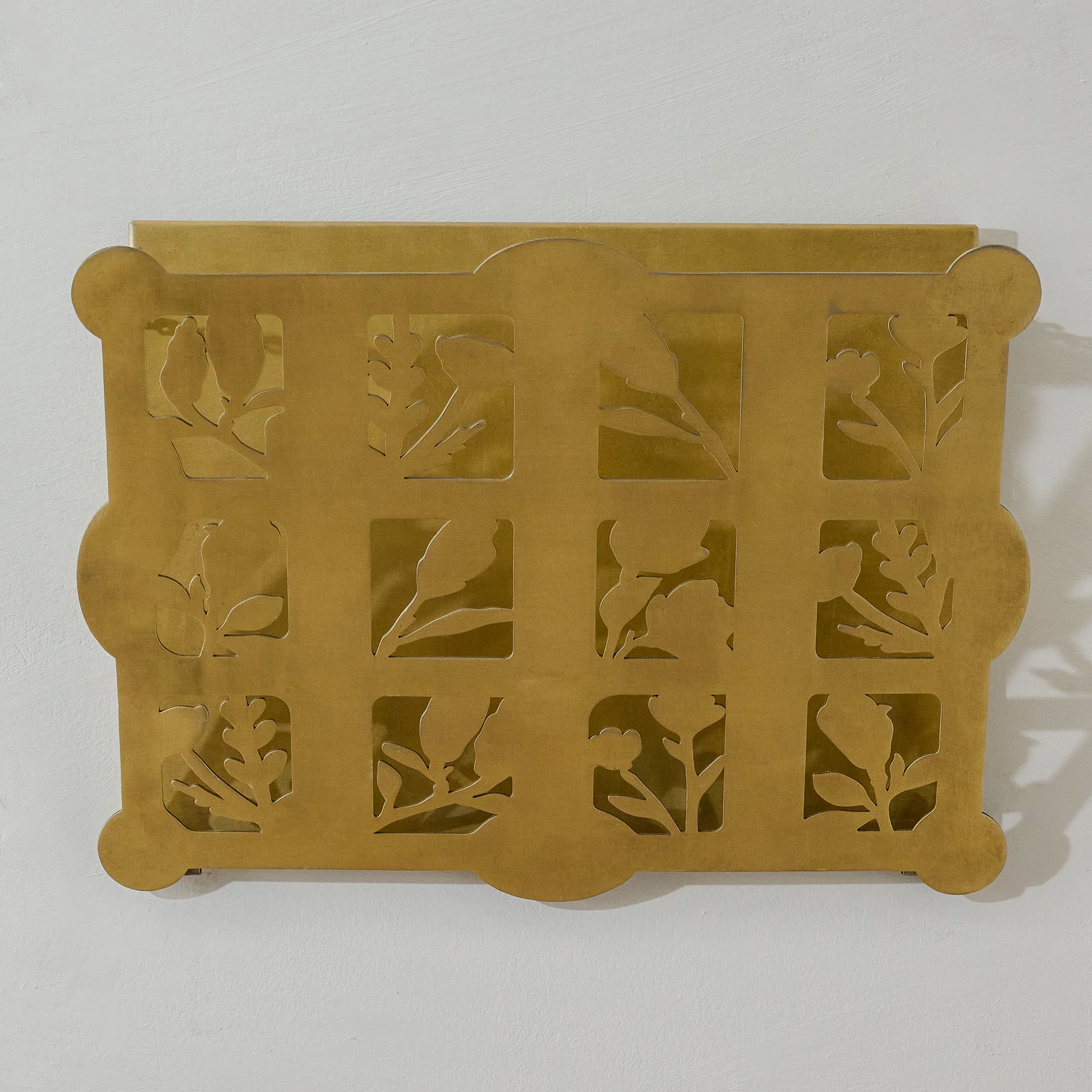 Shadow Floral Brass Wall Pocket - Image 4