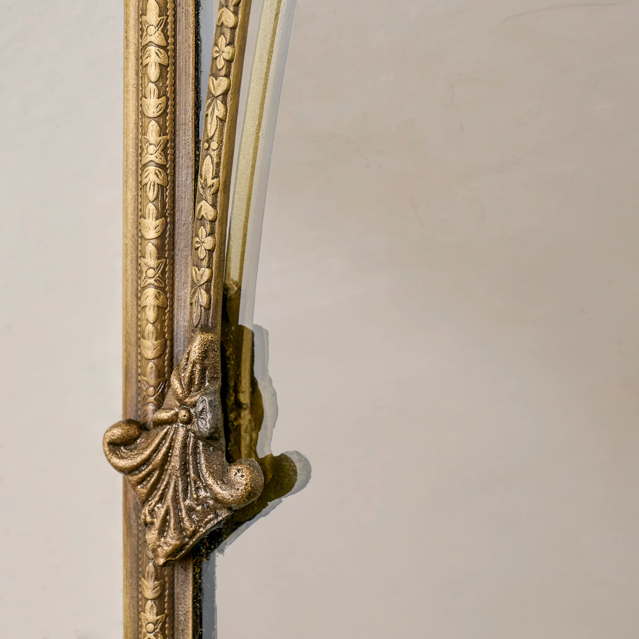 Vienna Mantel Mirror - Image 3