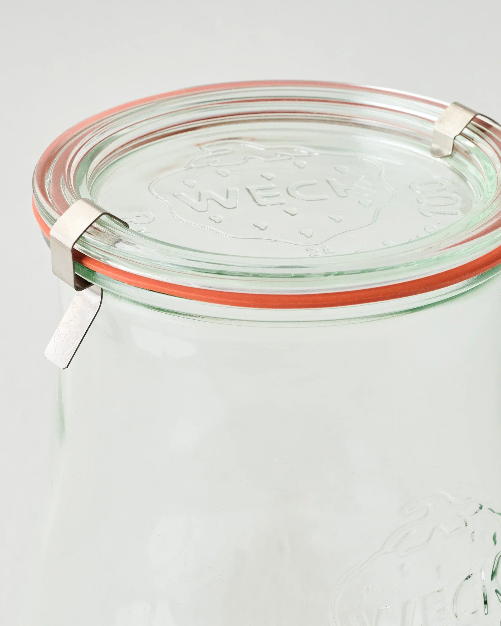 Weck 738 1 1/2 L Tulip Jar - Image 3